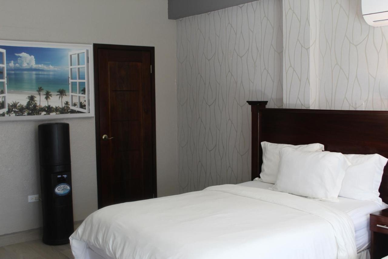 Barefoot Caye Caulker Hotel Екстер'єр фото