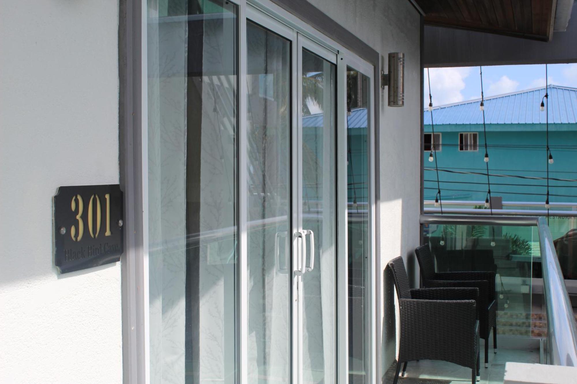 Barefoot Caye Caulker Hotel Екстер'єр фото